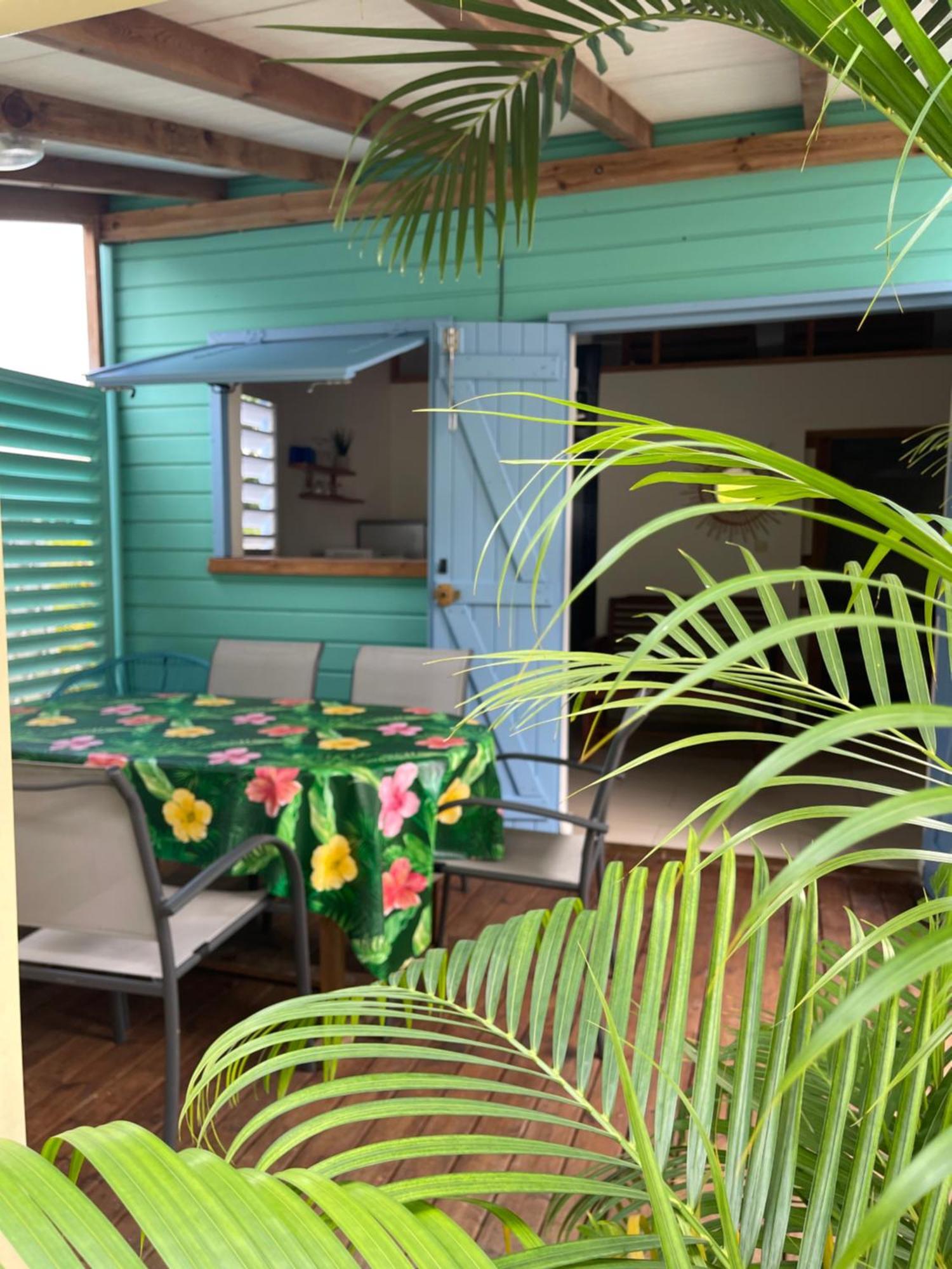 Bungalows Malueva 1 Chambre Et 1 Mezzanine A 5Min De La Plage De La Caravelle Sainte-Anne  Exterior photo